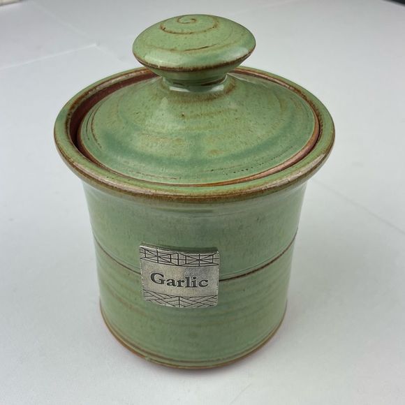 Vintage Kitchen Vintage Crosby Taylor Pottery Garlic Keeper Lead